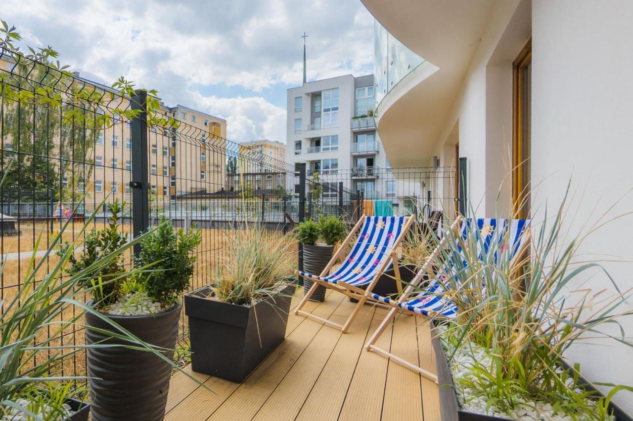 Batorego 7 Apartament With Terrace & Parking Downtown Gdynia By Renters Bagian luar foto