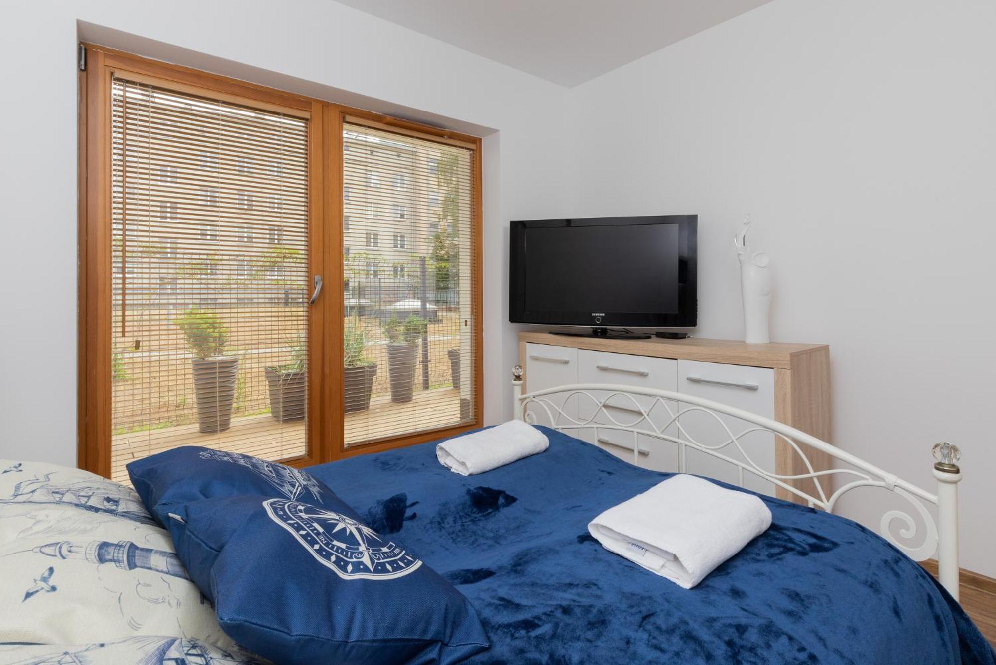 Batorego 7 Apartament With Terrace & Parking Downtown Gdynia By Renters Bagian luar foto